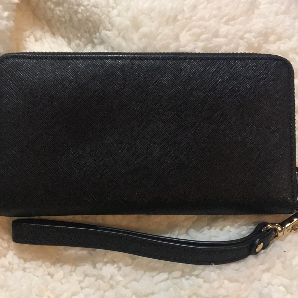 Michael Kors Black Wristlet Wallet LIKE-NEW - Picture 4 of 6
